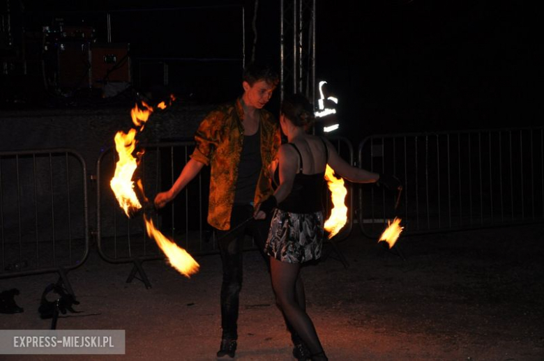 Pokaz tańca z ogniem