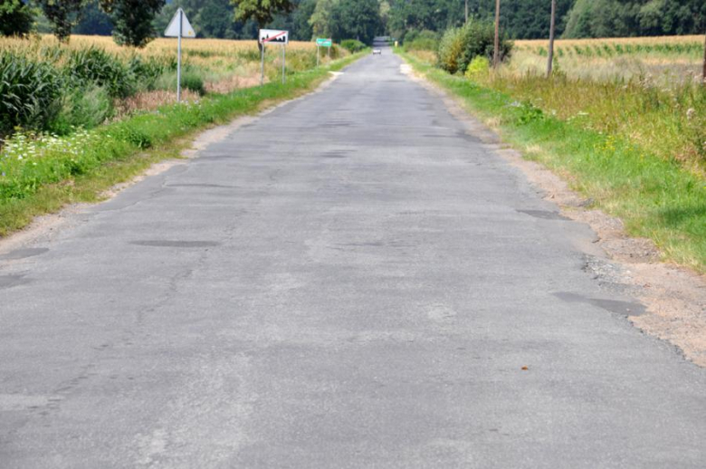 Rusza remont drogi powiatowej na odcinku między Przyłękiem a Ożarami