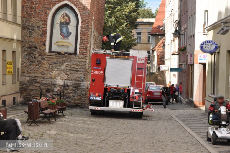 Kolejna interwencja strażaków na ul. św. Wojciecha w Ząbkowicach Śląskich