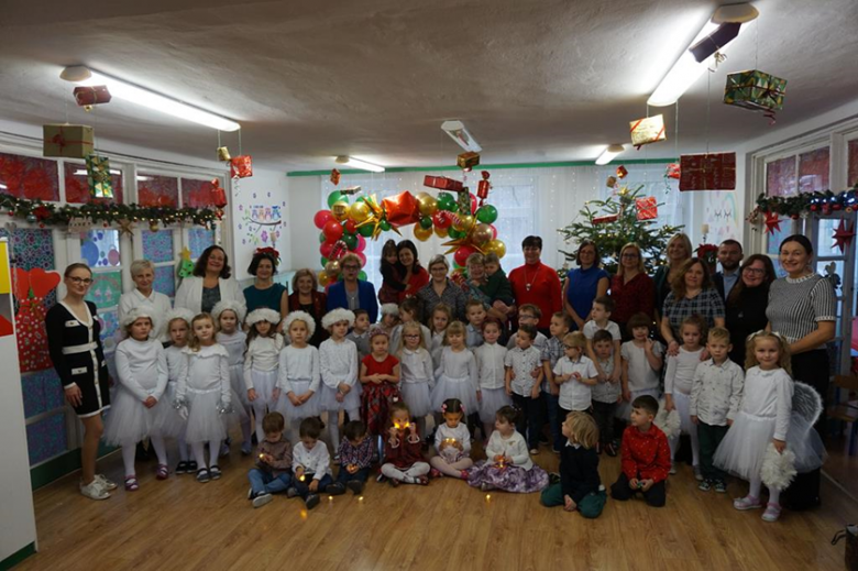 Świąteczne spotkanie w przedszkolu „Bajka” w Złotym Stoku