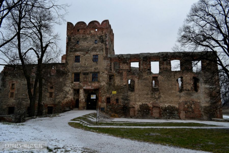 Ruiny ząbkowickiego zamku w obiektywie