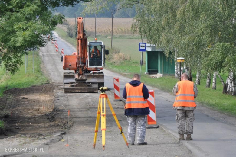 Ruszył remont drogi powiatowej na odcinku Przyłęk - Dzbanów
