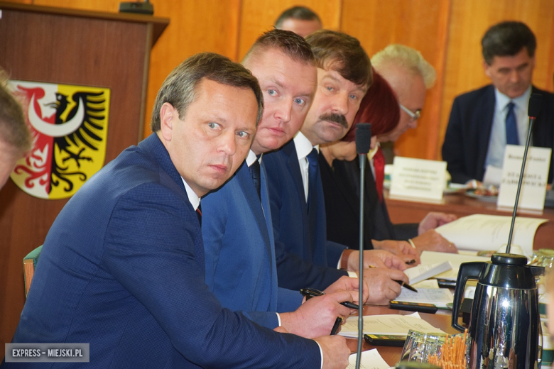 II sesja Rady Powiatu Ząbkowickiego VIII kadencji