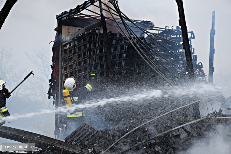 Pożar samochodu ciężarowego na krajowej ósemce w Szklarach