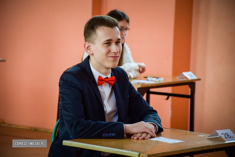 Matura 2019. Uczniowie w ząbkowickiego ogólniaka rozpoczęli egzamin maturalny 