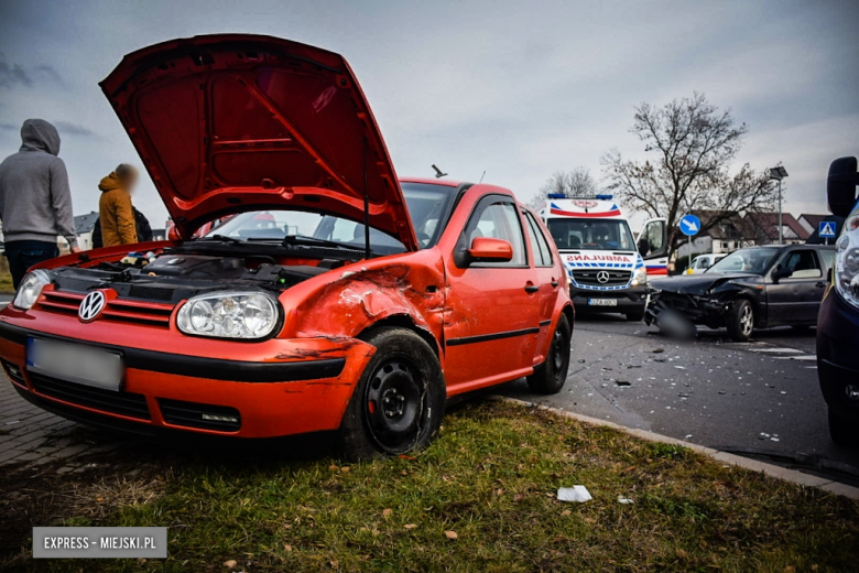 Zderzenie dwóch Volkswagenów w Ząbkowicach Śląskich
