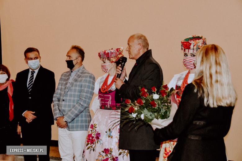Premiera koncertu Zespołu Pieśni i Tańca „Śląsk” w Bardzie z okazji 100. rocznicy urodzin Jana Pawła II