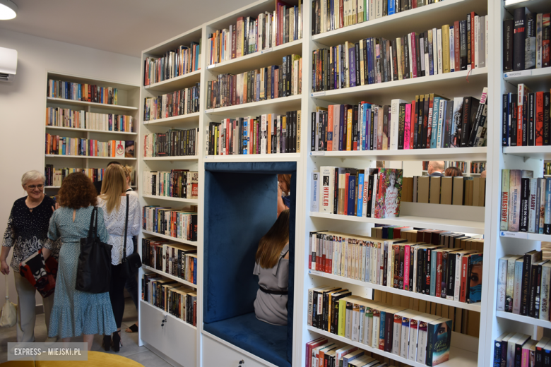 Nowe oblicze Biblioteki Publicznej w Ziębicach. Oficjalne otwarcie po modernizacji