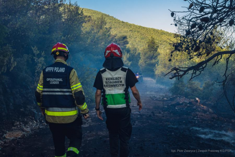 Kolejni strażacy z Polski udali się gasić pożary trawiące Grecję. Wśród nich dwaj strażacy-zawodowcy z KP PSP w Ząbkowicach Śląskich