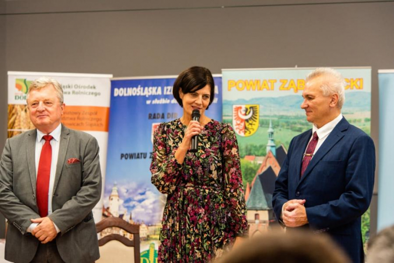 	I Powiatowy Kongres Kobiet Wiejskich Powiatu Ząbkowickiego [foto]