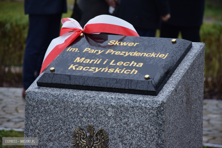 W Kamieńcu Ząbkowickim uroczyście otwarto skwer im. śp. Marii i Lecha Kaczyńskich 