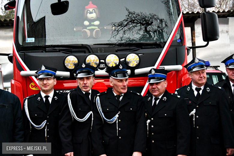 Nowy wóz strażacki dla OSP w Olbrachcicach [foto]