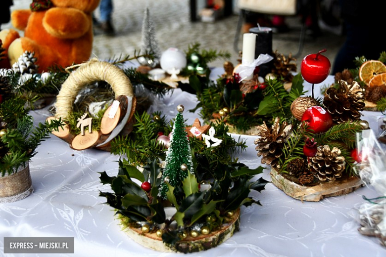 Bożonarodzeniowy jarmark w Ziębicach 