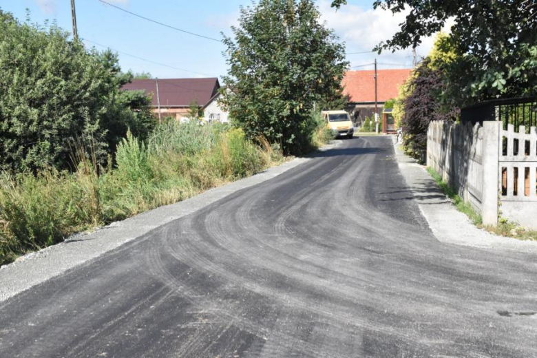Trwa przebudowa dróg wewnętrznych w gminie Bardo