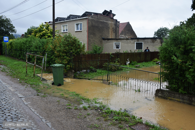 	Intensywne opady deszczu spowodowały podtopienia w Przyłęku (gm. Bardo)