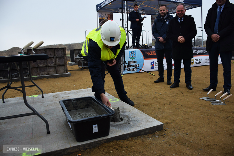 Wmurowanie kamienia węgielnego pod budowę Ząbkowickiego Inkubatora Przedsiębiorczości