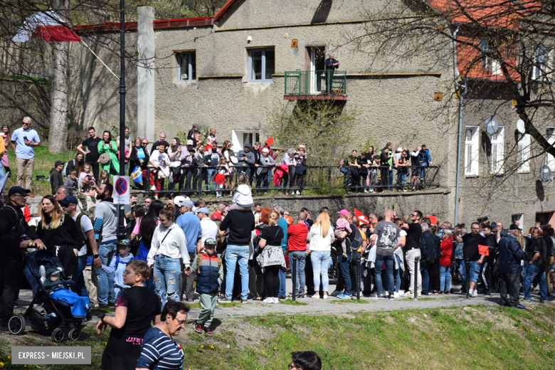 Barwny pochód pierwszomajowy zainaugurował kolejną Majówkę Srebrnogórską [foto]