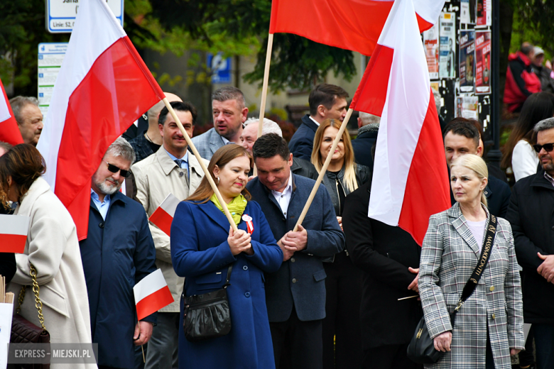 Obchody święta Konstytucji 3 Maja. Uroczysty przemarsz w Ząbkowicach Śląskich
