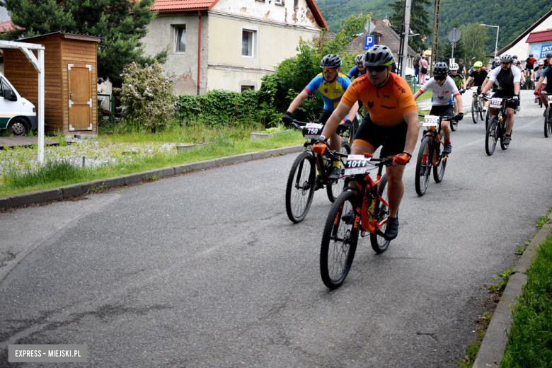 Rzesza kolarzy zalała Bardo. MTB Bike Maraton w Mieście Cudów