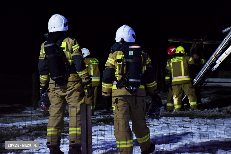 Pożar w budynku mieszkalnym w Laskach