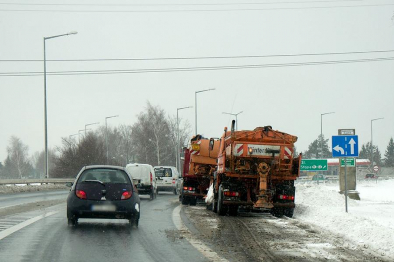 Atak zimy - na drogach kolizje i wypadki