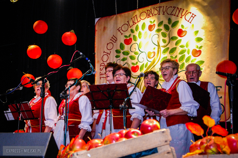 Przegląd Zespołów Folklorystycznych „Czerwone Jabłuszko” w Ciepłowodach