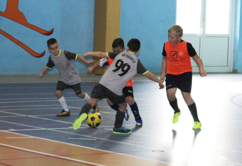 Ząbkowicka Liga Mini Futsalu rozpoczęła rozgrywki