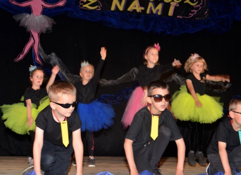 „Zatańcz z Nami”. Przegląd tańca dla przedszkolaków z powiatu