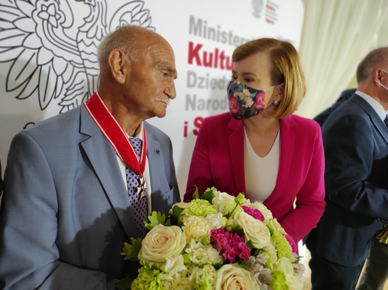 Mistrz Olimpijski z Tokio (1964) został uhonorowany przez Prezydenta Rzeczypospolitej Polskiej Andrzeja Dudę Krzyżem Komandorskim Orderu Odrodzenia Polski