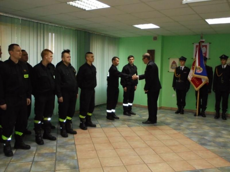 Ślubowanie nowych strażaków w ząbkowickiej straży pożarnej
