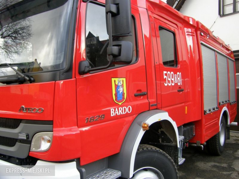 Strażacy z Barda otrzymali nowy wóz