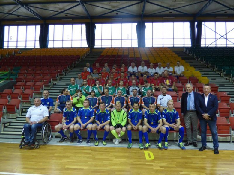 Piłkarze z DPS Opolnica na drugim miejscu w legnickim turnieju