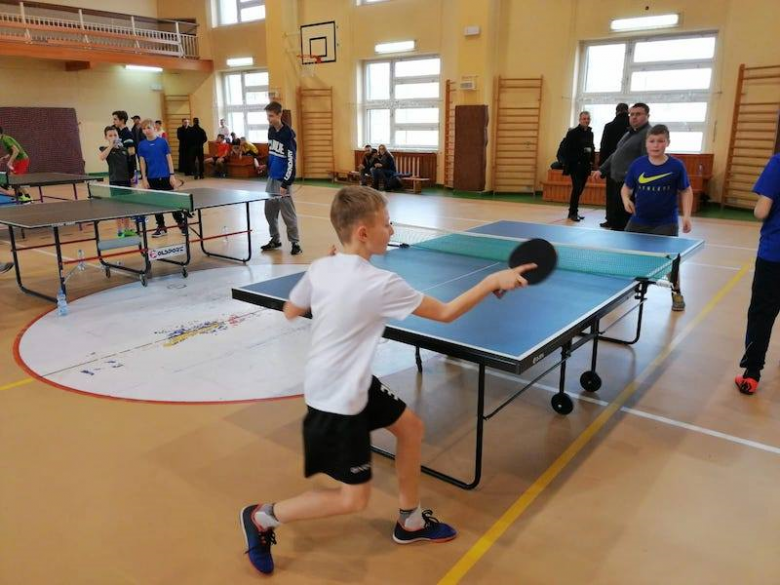 Ministranci z Diecezji Świdnickiej rywalizowali w turnieju tenisa stołowego i szachowym