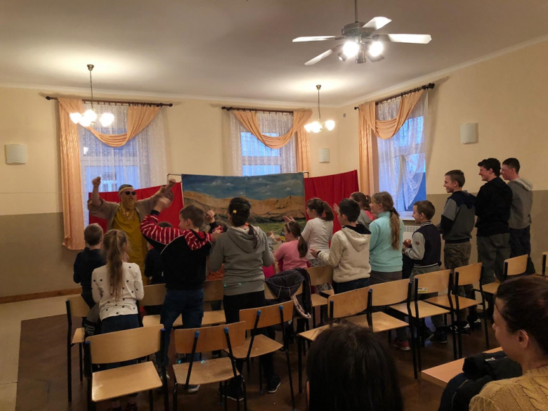 Spektakl dla dzieci i młodzieży w Krzelkowie