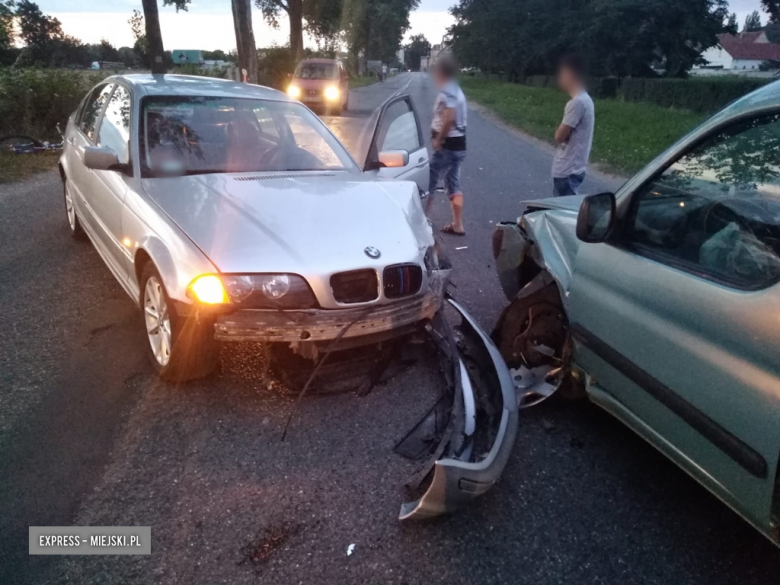 Zderzenie Citroena i BMW w Kamieńcu Ząbkowickim 