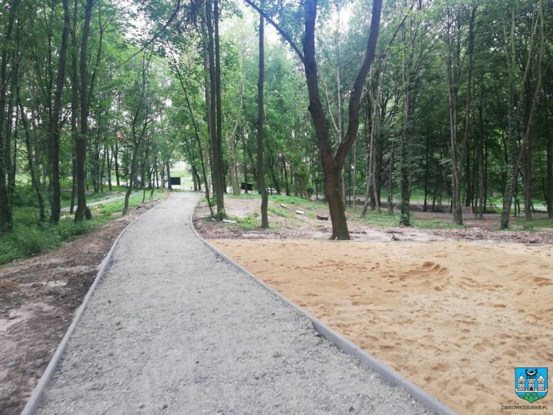 Trwają prace związane z rewitalizacją i przebudową części parku miejskiego w Ząbkowicach Śląskich