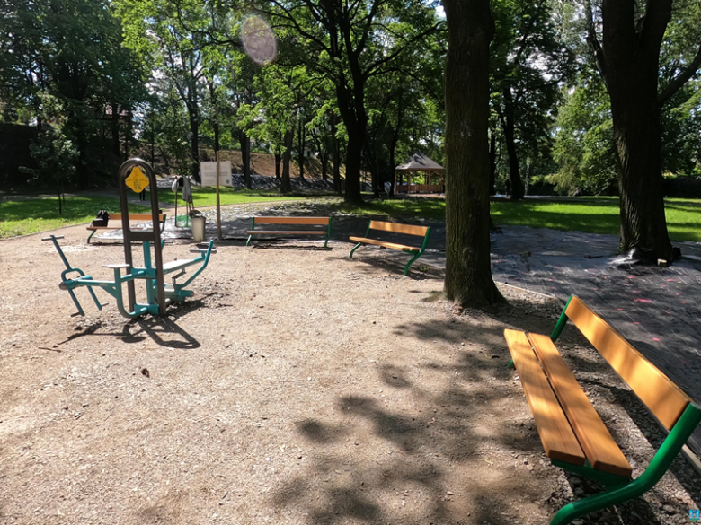 Prace związane z przebudową dwóch parków