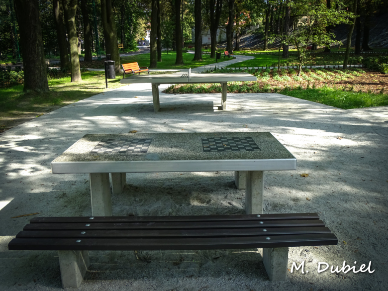 Zakończyły się prace przy rewitalizacji parku miejskiego w Ząbkowicach Śląskich 