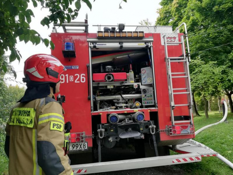 Strażacy z Ząbkowic Śląskich ćwiczyli na obiekcie „Jutrzenka” w Bardzie