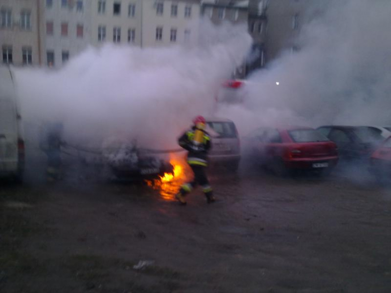 Pożar samochodu w Ząbkowicach