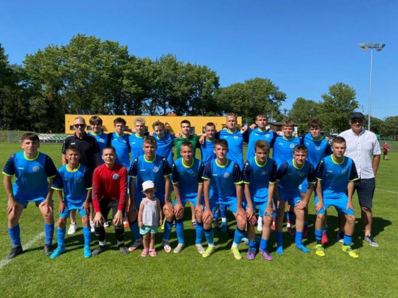 Juniorzy młodsi w sezonie 2021/2022 mogli świętować awans do II ligi wojewódzkiej
