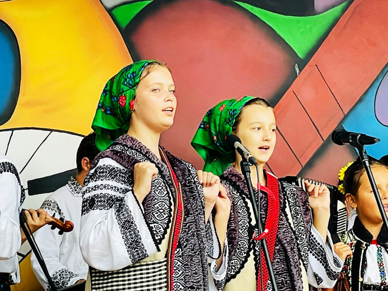 Zespół Ciobanaşul przybliżył mieszkańcom Ziębic kulturę rumuńską