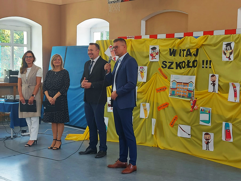 Rok szkolny 2022/2023 w szkole podstawowej w Budzowie wystartował
