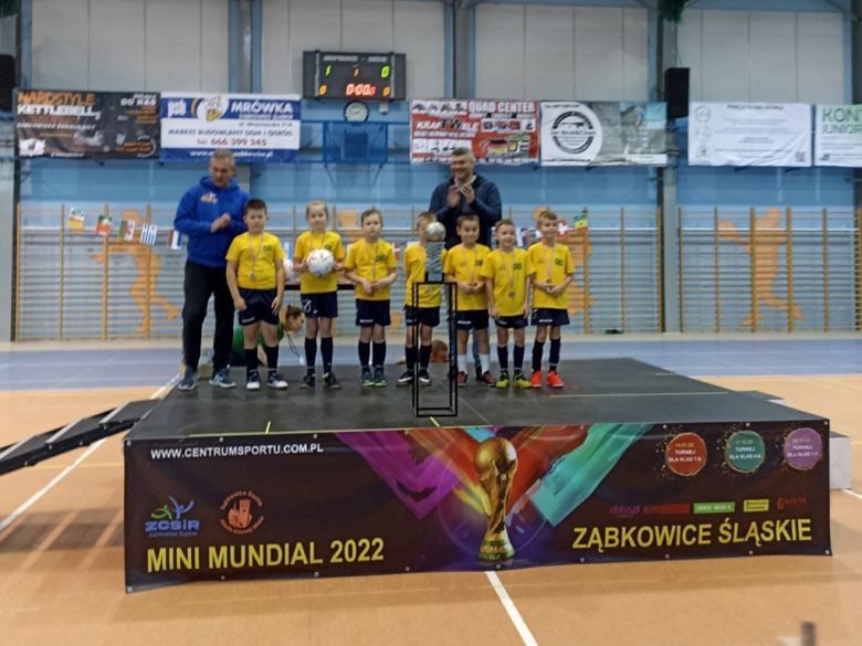 Pierwszy turniej z cyklu Mistrzostw Świata dla dzieci i młodzieży szkolnej w hali Słonecznej w Ząbkowicach Śląskich