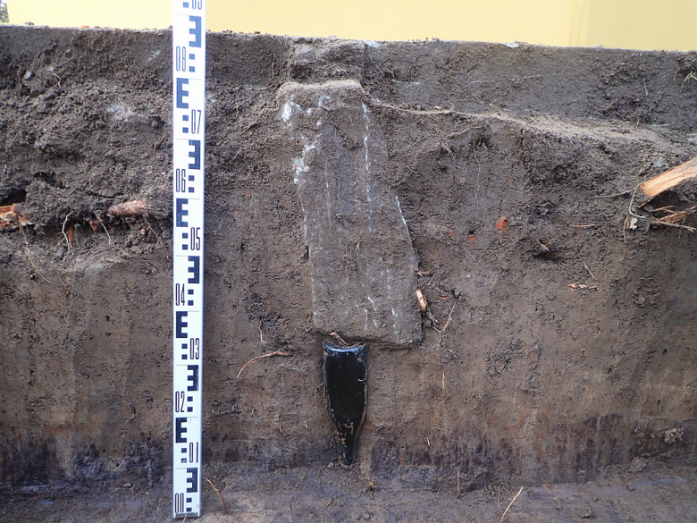 Badania prowadzone przez archeologów z Pracownia Badań Historycznych i Archeologicznych „Pomost”
