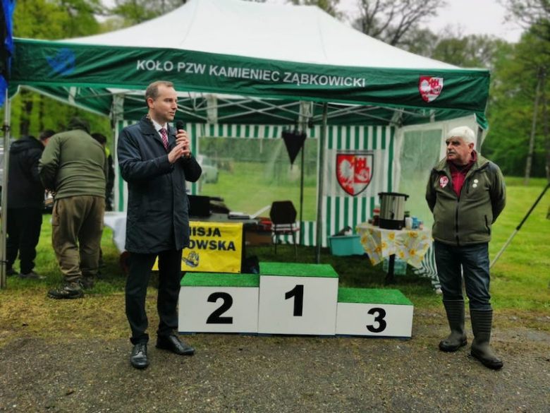 Zawody wędkarskie o puchar burmistrza zainaugurowały Święto Tulipanów w Kamieńcu Ząbkowickim