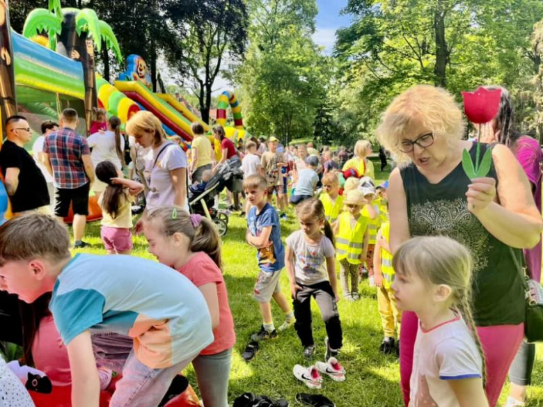 Kolorowy, słoneczny i pełen atrakcji - taki był Gminny Dzień Dziecka w Ziębicach