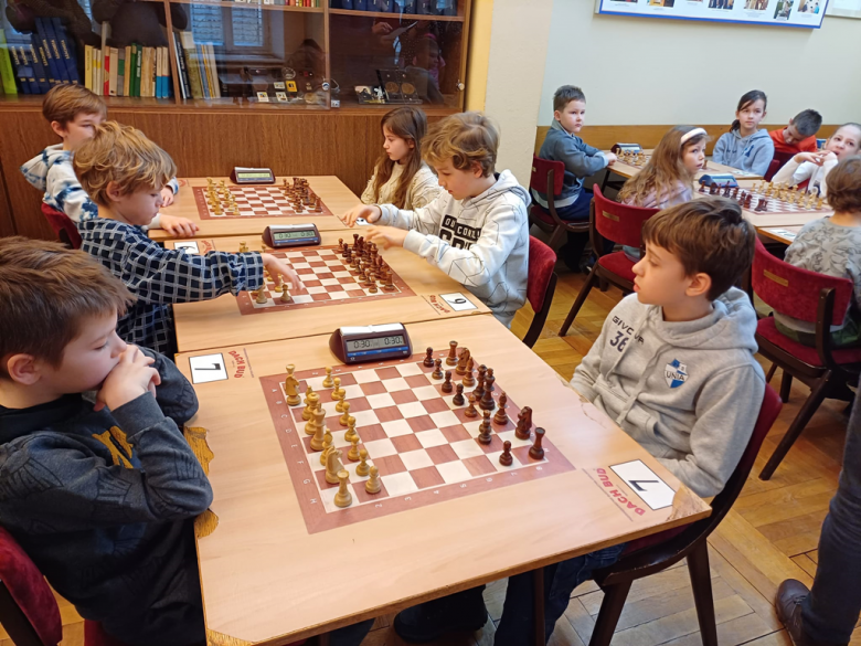 Sukcesy młodych szachistów ze Złotego Stoku
