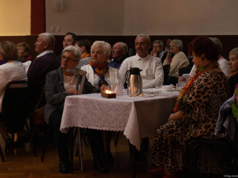 Gminny Dzień Seniora w Ciepłowodach – święto radości, muzyki i wspólnoty