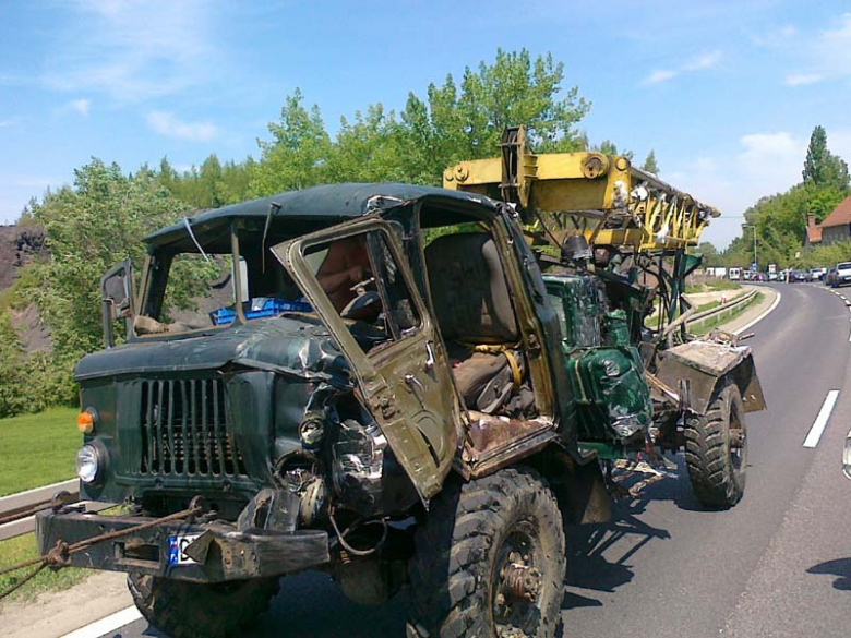 Zderzenie ciężarówek w Szklarach